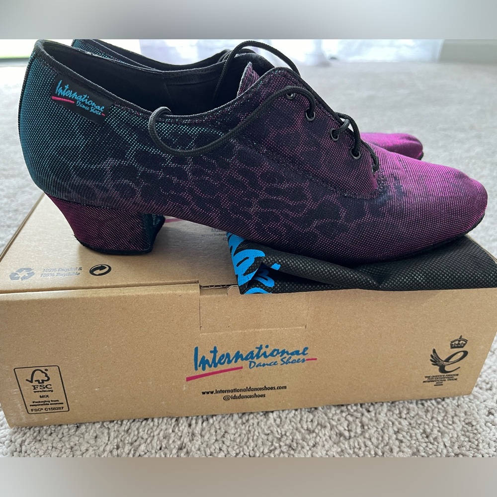 International Dance Shoes Heather Split Sole BluePink Panther size 7.5 UK